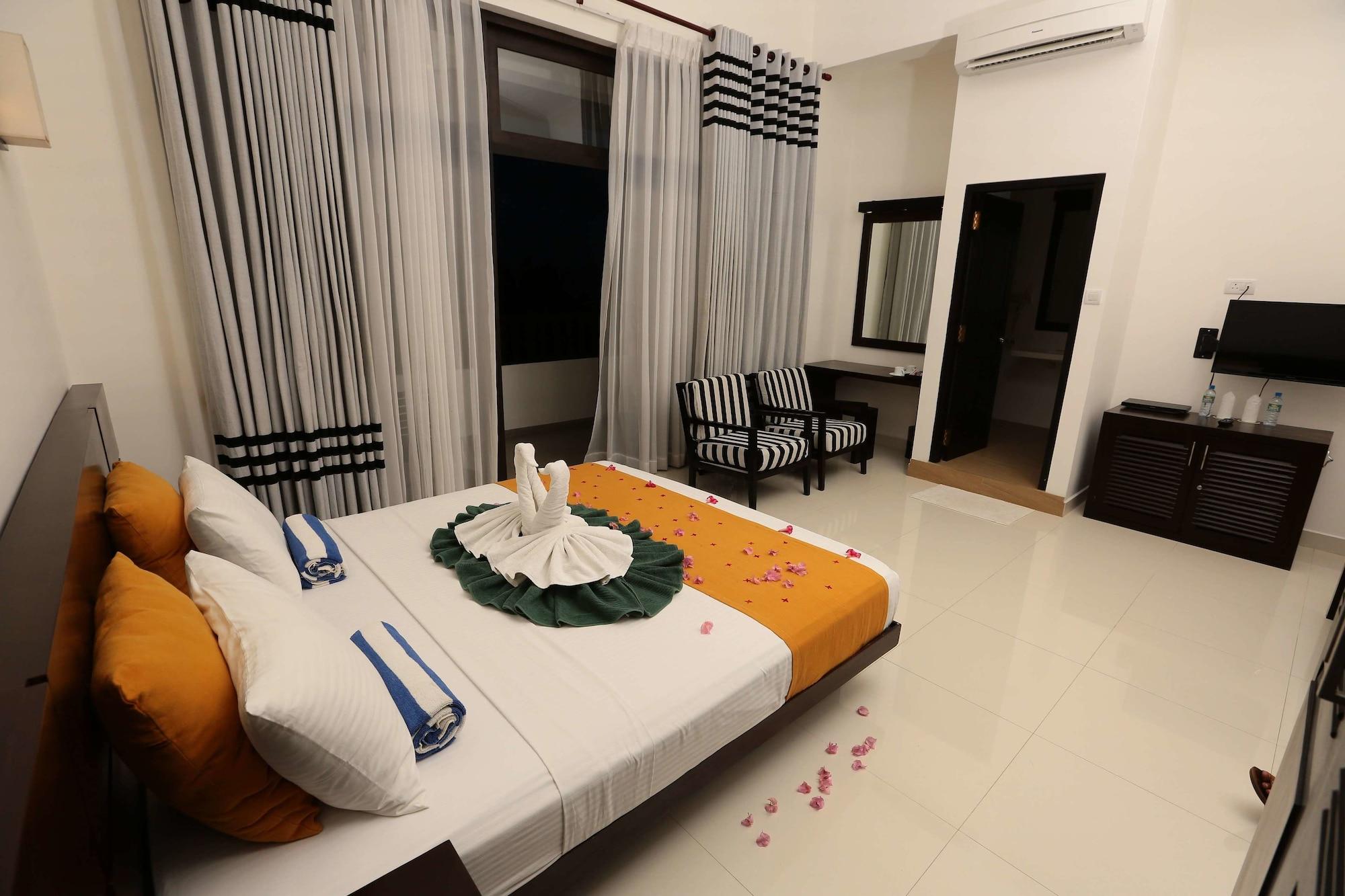 Lagoon Paradise Beach Resort Tangalle Exterior foto